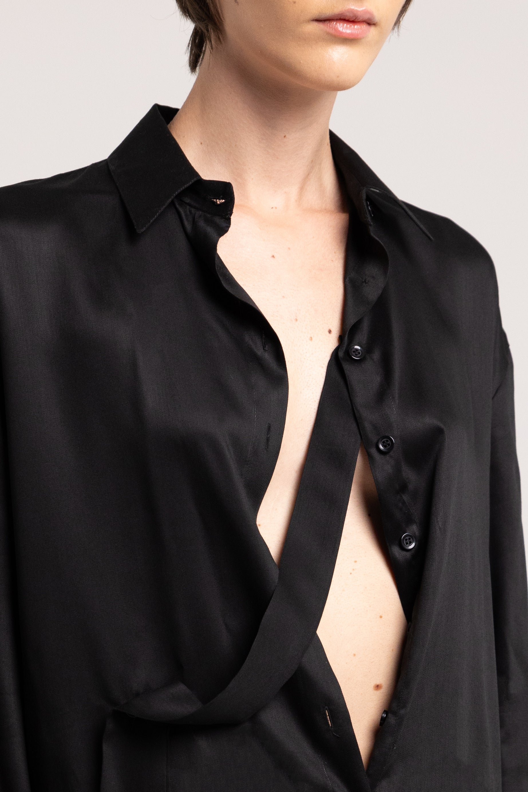 "Curtney" black shirt