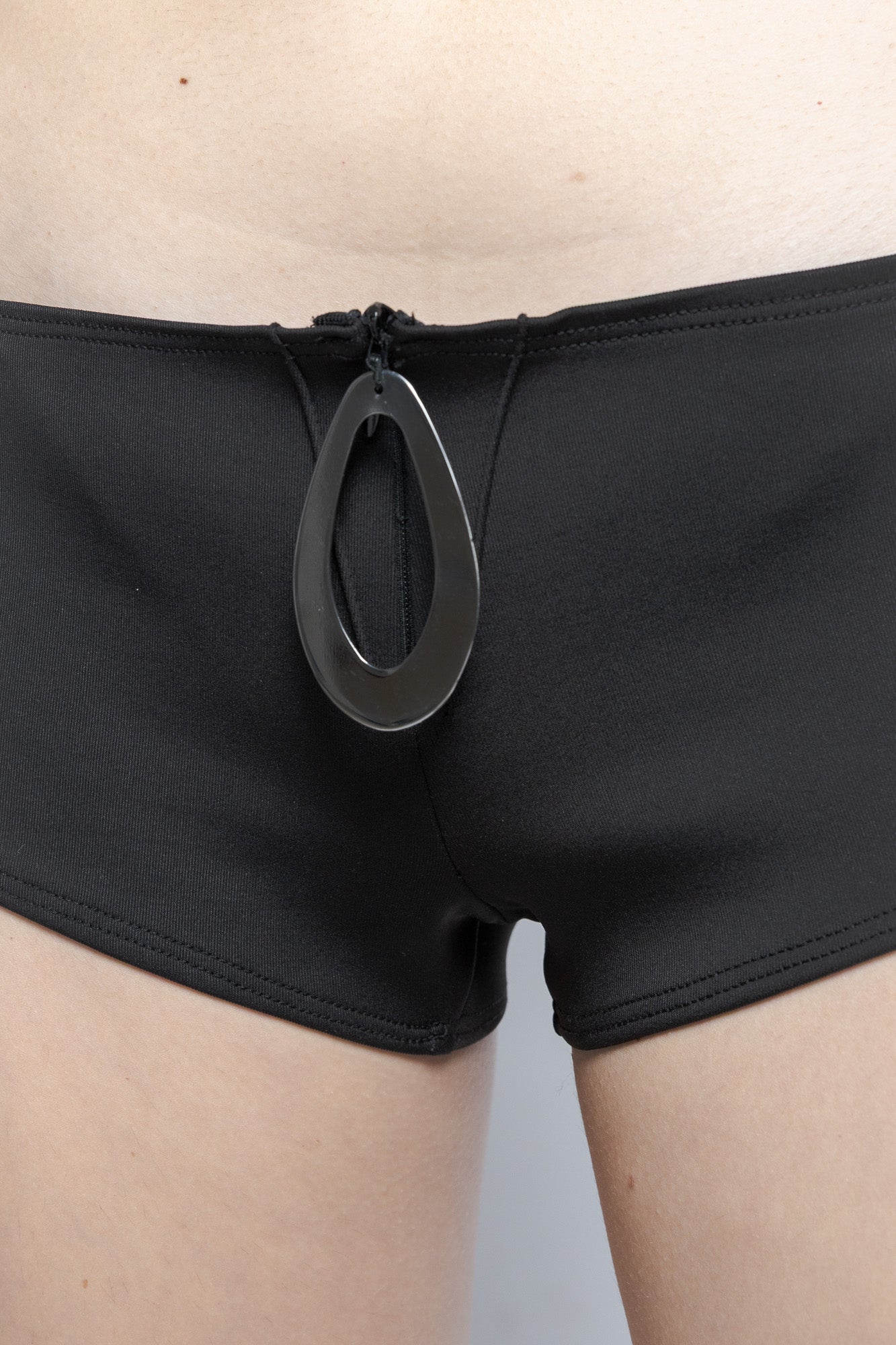 "Mela" black shorts